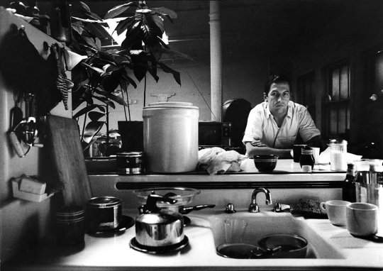 Rauschenberg in his Broadway studio, New York, 1965. Photo: Ugo Mulas © Ugo Mulas Heirs. All rights reserved. www.ugomulas.org